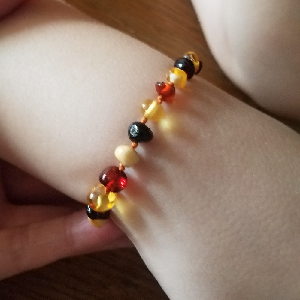 Amber Mixt - Picture 3 of 3